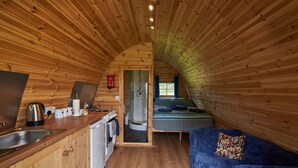 小屋, 1 张大床和 1 张沙发床 | 私人厨房 | 冰箱、微波炉、烤箱、炉灶