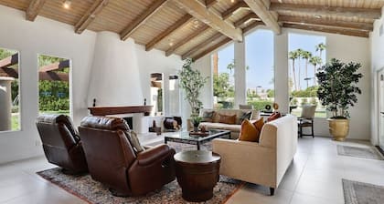 Plum Guide - Desert Ace