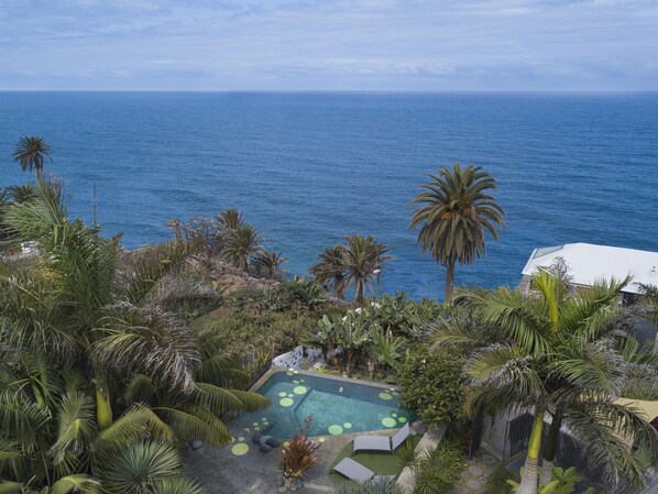 Outdoor pool - Villa on the seafront with pool_Ecological farm (san juan de la rambla)