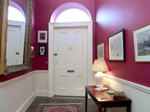 Interior - Plum Guide - Old in New (Edinburgh)