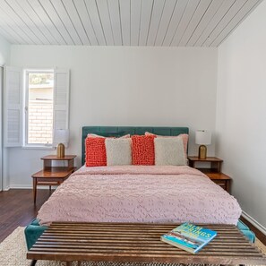 3 bedrooms, iron/ironing board