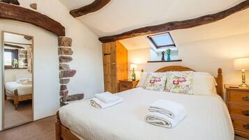 1 kamar tidur dan setrika/meja setrika