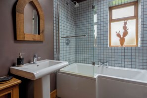 Bathtub