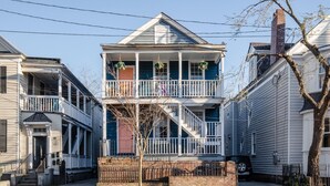 Exterior - Plum Guide - Ragtime Rhythm (Charleston)