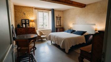 Traditional Suite, Ensuite, Garden View | 1 bedroom, soundproofing