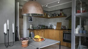 Microwave, dishwasher - Plum Guide - Scandi Gandhi (Copenhagen)