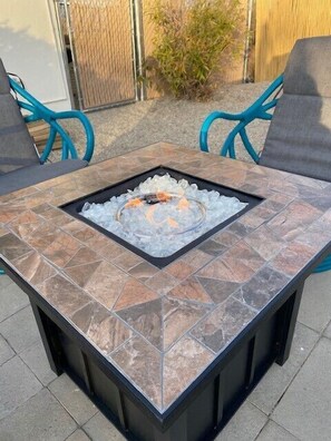 Terrace/patio - Plum Guide - Call Of The Coyote (Twentynine Palms)
