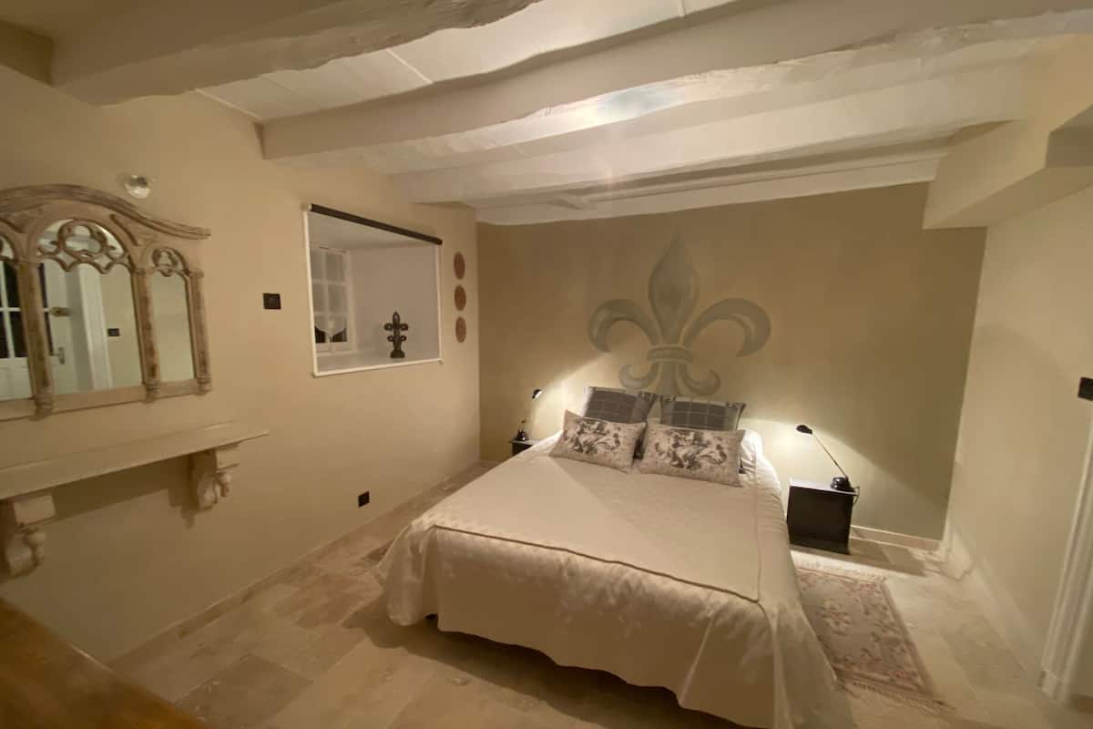 Premium Double Room, Ensuite, Park View