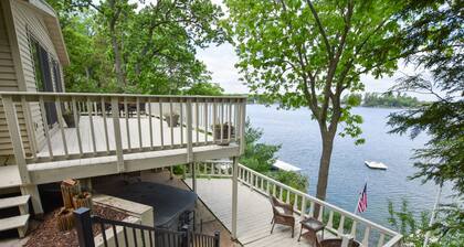 Amazing Views on Big Silver Lake with Kayaks Hot tub &Maui Mat