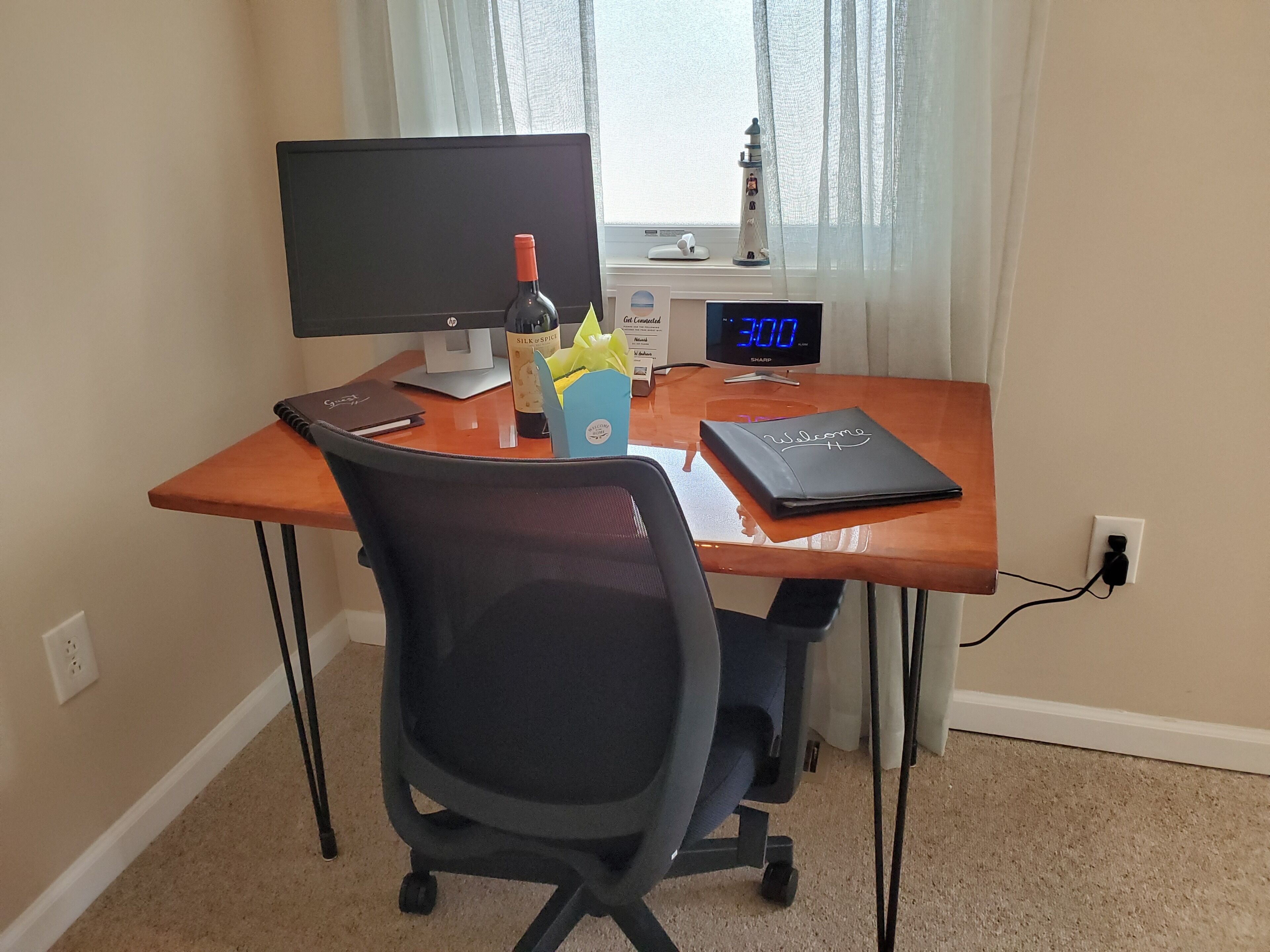 3 BR 2 Bath with yard and porch 1 Block to Harbor and 10 Min. Walk to Boardwalk