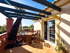 Outdoor dining - Hoyo I Penthouse - Isla Canela Golf GHHI16B5P81 (Isla Canela)