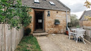 Property grounds - Plum Guide - Boddingtons Barn (Chipping Campden)