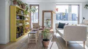 Books - Plum Guide - Colour Coordinate (Copenhagen)