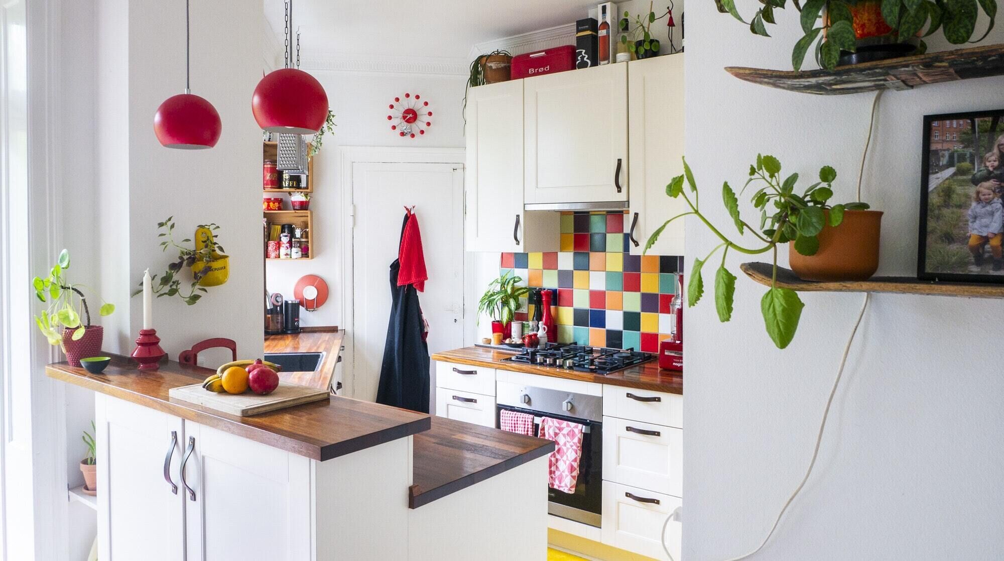 Microwave, dishwasher