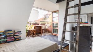 1 bedroom, iron/ironing board - Plum Guide - Arigatou (Copenhagen)