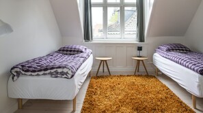 3 habitaciones, tabla de planchar con plancha y wifi 