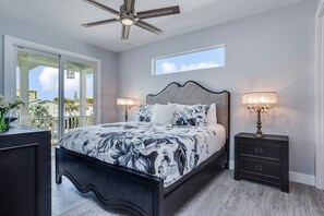 8 habitaciones, tabla de planchar con plancha y wifi gratis