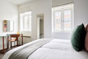 Room - Plum Guide - Elderflower Tonic (London)