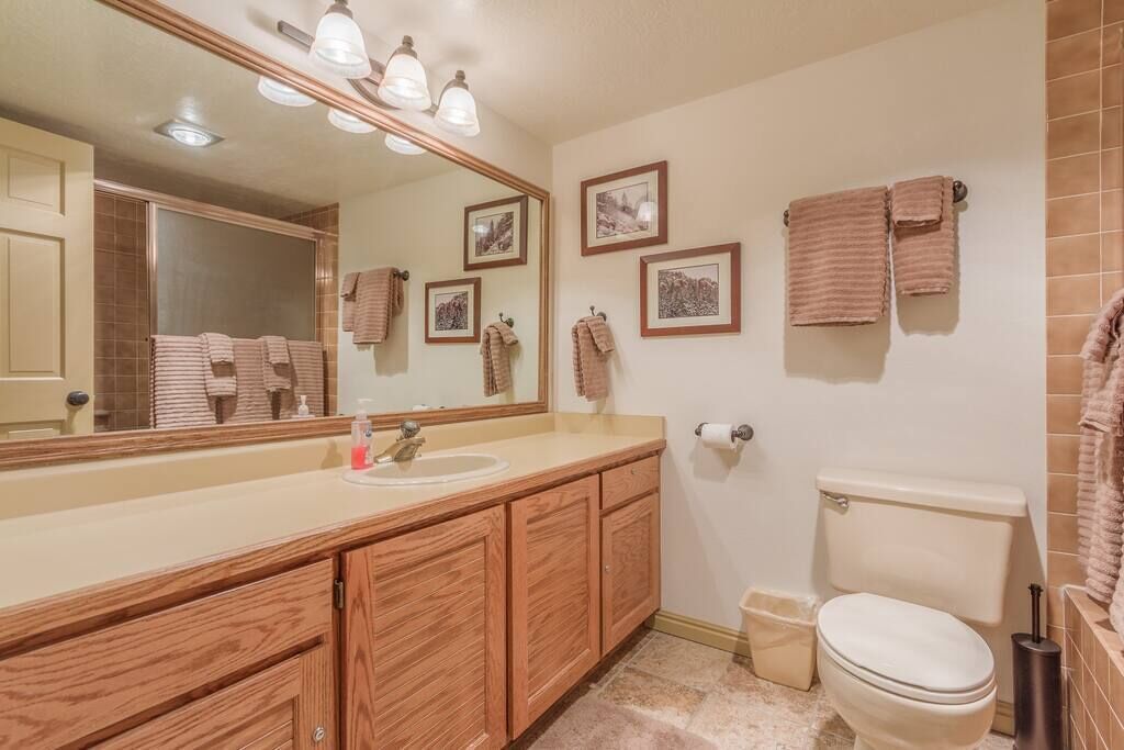 Condo 117, Wifi, Community Pool, Jacuzzi, Lounge,