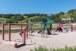 Children's area - Condo 208, Wifi, Gas Fireplace, Community Pool & (Brian Head)