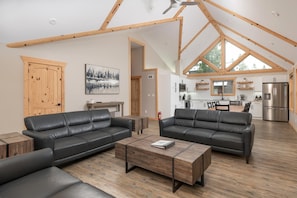Smart TV - Lazy Moose Cabin Rental (Valemount)