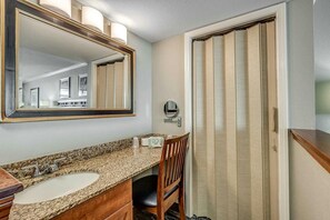 淋浴/盆浴组合、毛巾