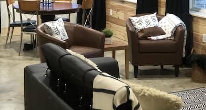 Evergreen Lodge newly remodeled studio apartment located close to Rend Lake