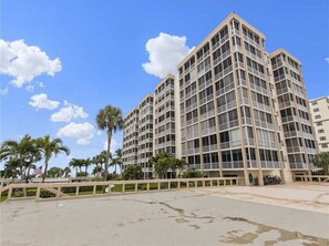 Exterior - Creciente 515, 2 Bedroom, Gulf Front, Elevator, Heated Pool, Wifi, Sleeps 2 (Fort Myers Beach)