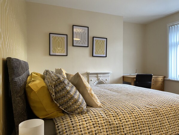 4 bedrooms, iron/ironing board, travel cot, free WiFi