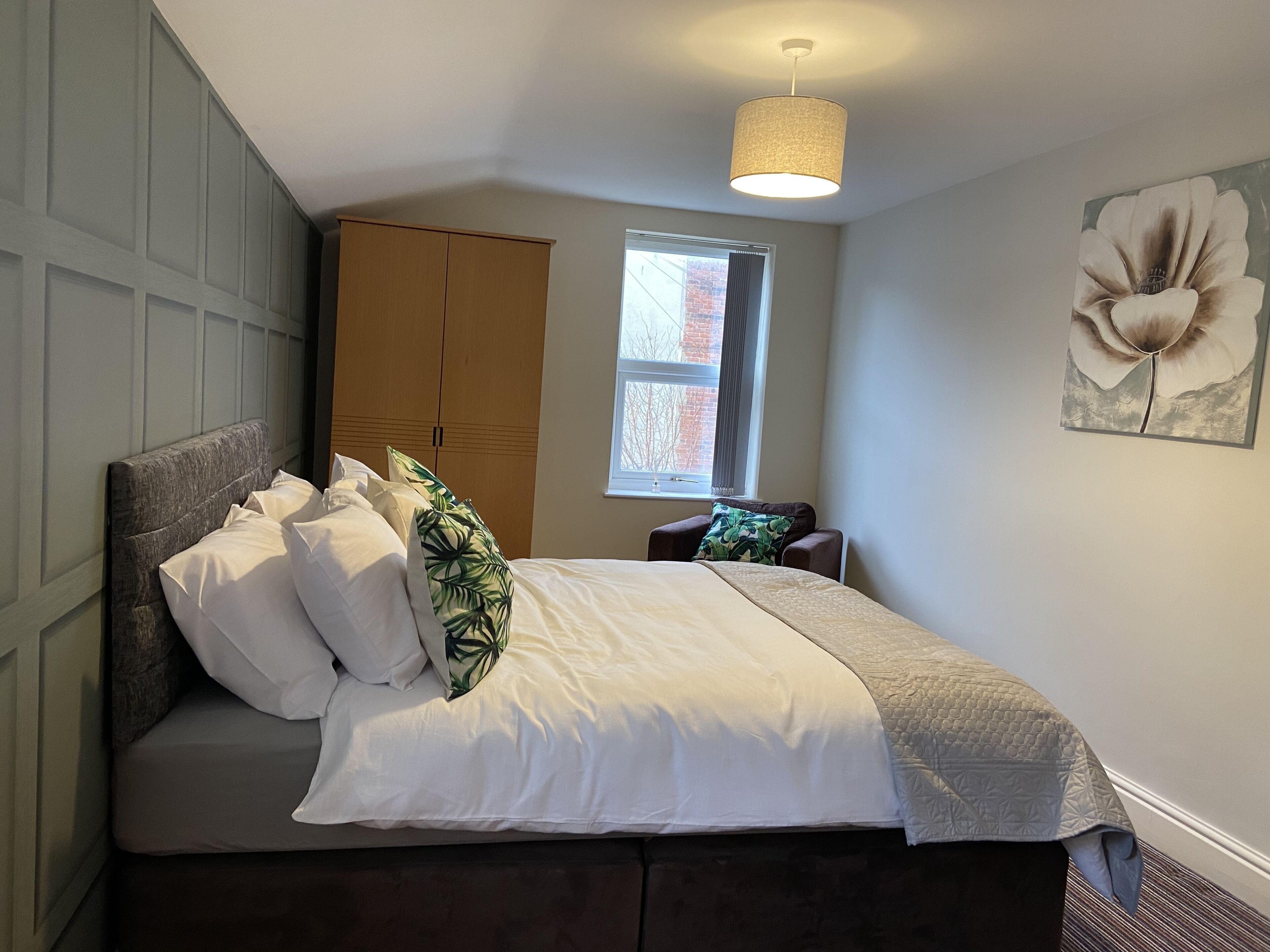 4 bedrooms, iron/ironing board, travel crib, free WiFi