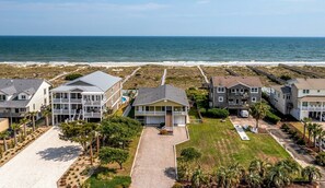 Exterior - "A Captains Cottage" oceanfront 4 bedroom, 3 bathroom (Holden Beach)