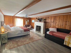 3 Schlafzimmer, Schreibtisch, kostenloses WLAN, Bettwäsche