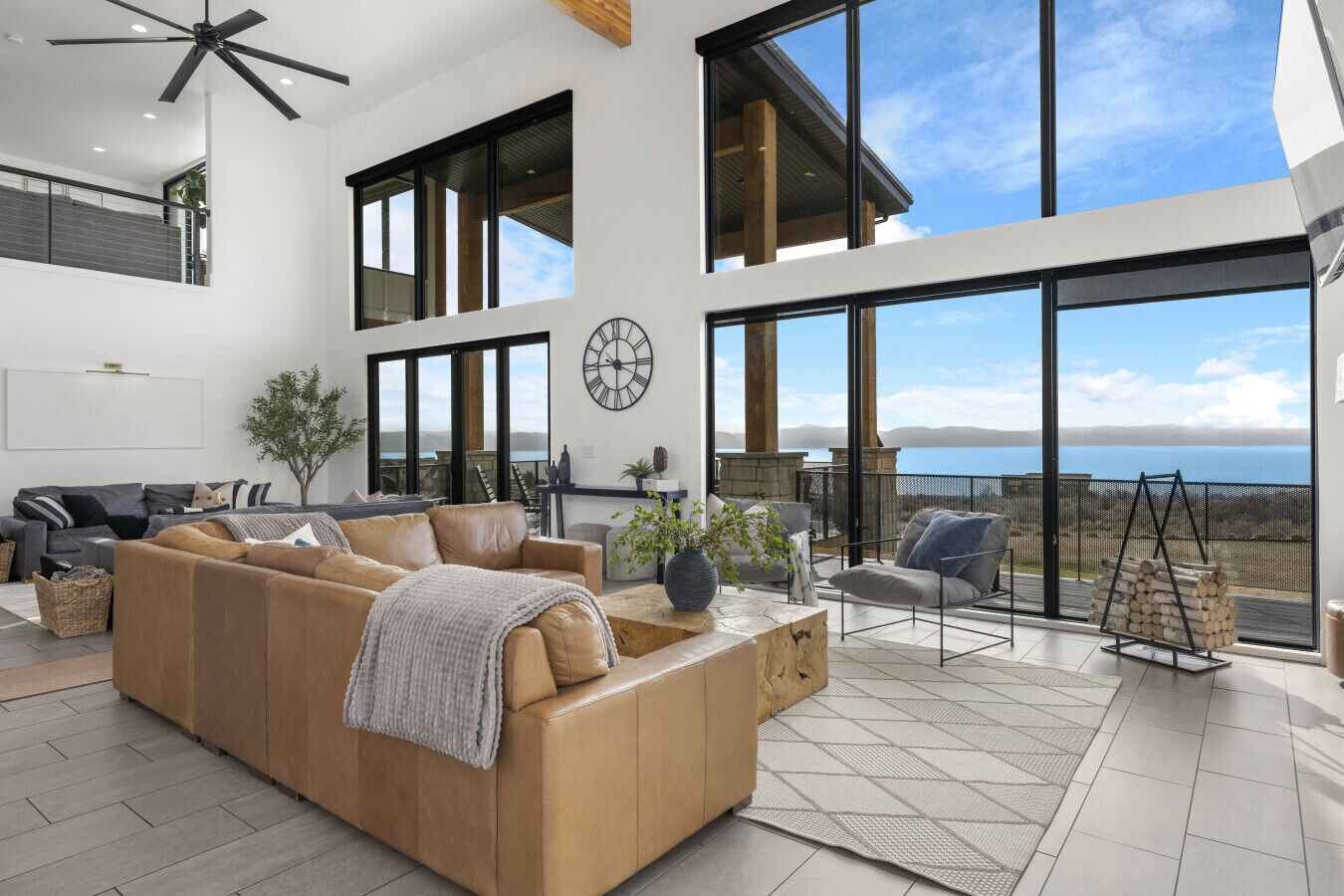 Smart TV, fireplace, DVD player, table football