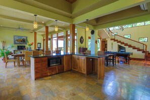 Interior - Epic Wildlife, Jungle & Ocean View! Near Manuel Antonio Park - Rainforest Estate (Manuel Antonio)