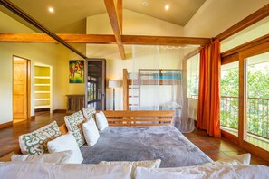 5 chambres, coffre-fort, accès au Wi-Fi (inclus), literie fournie
