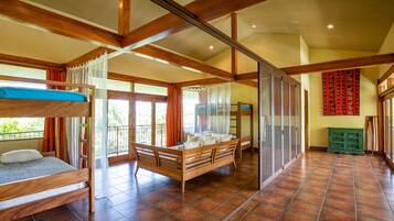 5 bedrooms, in-room safe, free WiFi, bed sheets