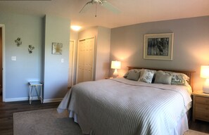 4 bedrooms, iron/ironing board, free WiFi