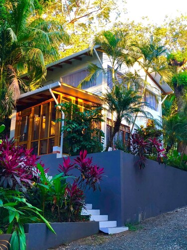 Smell the ocean. 5-minute walk to the pristine beaches of  Playa Pelada, Nosara.