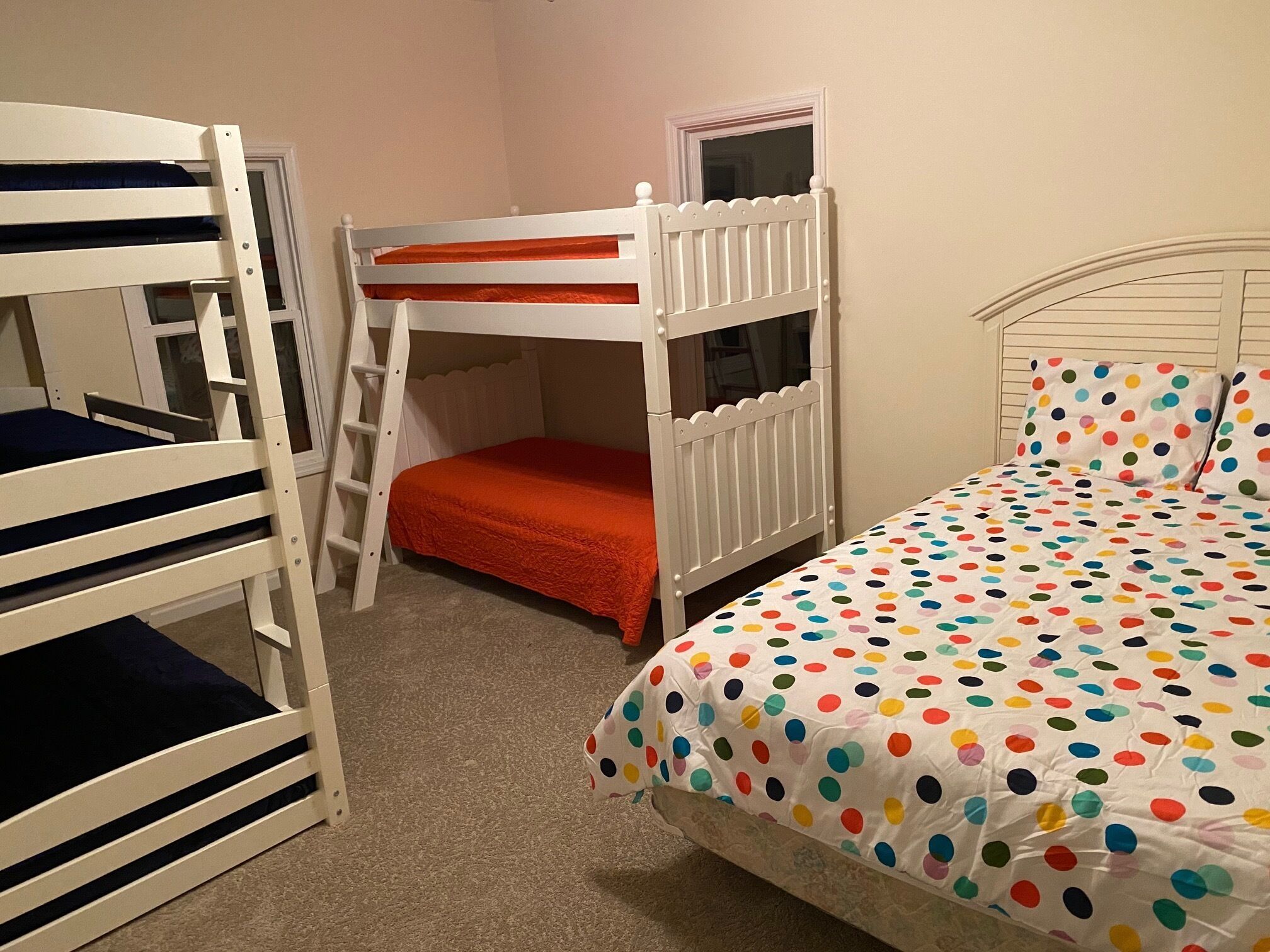 Lakefront Double Cottages Sleep 17 (shared sandy beach and dock area)