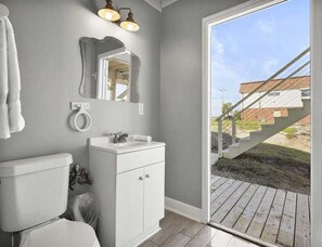 House, Multiple Beds, Patio, Ocean View | Bathroom