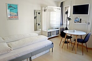 1 soverom, strykejern/-brett, wi-fi (inkludert) og sengetøy