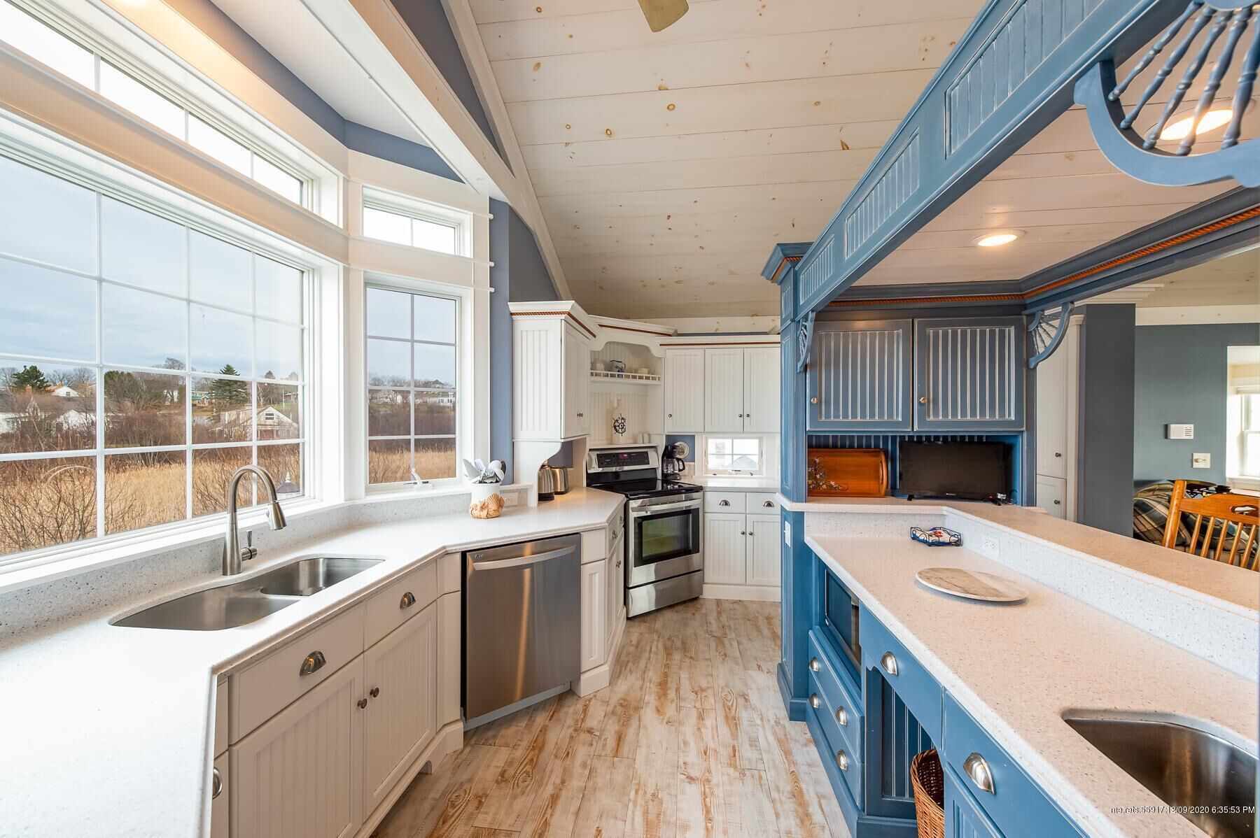 Nicest Waterfront in Maine w/ Private Beach!