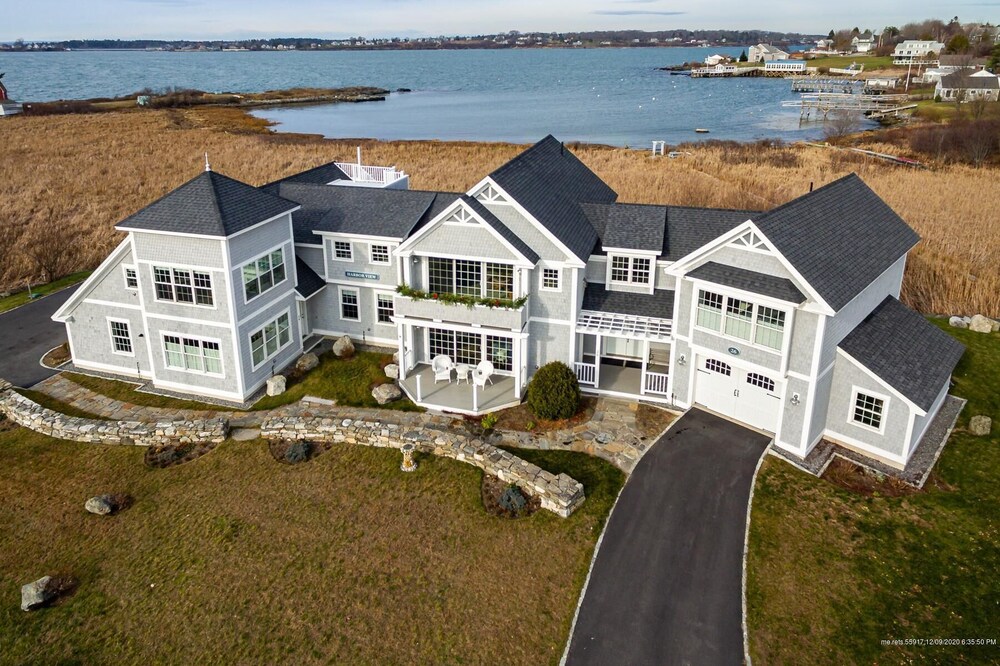 Nicest Waterfront in Maine w/ Private Beach!