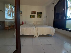 1 soverom, strykejern/-brett, wi-fi (inkludert) og sengetøy