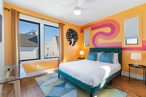 4 chambres, bureau, fer et planche à repasser, lit parapluie