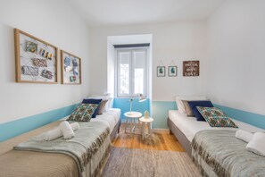 3 Schlafzimmer, Schreibtisch, Bügeleisen/Bügelbrett, kostenloses WLAN