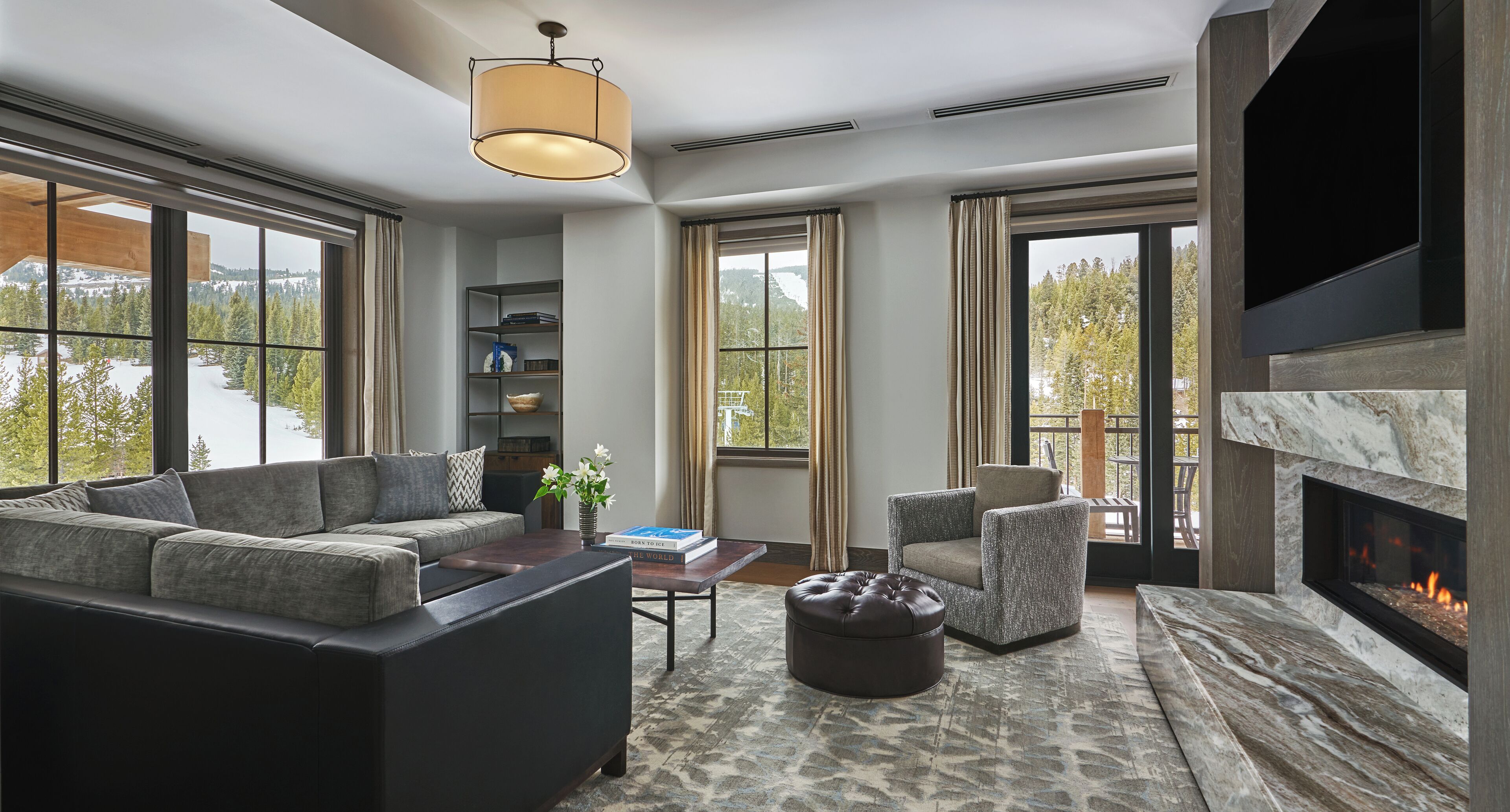 LCD TV, fireplace, heated floors