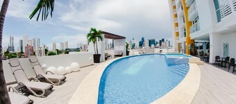 Modern Apartment in a Luxurious Residential Unit in the heart of the city
