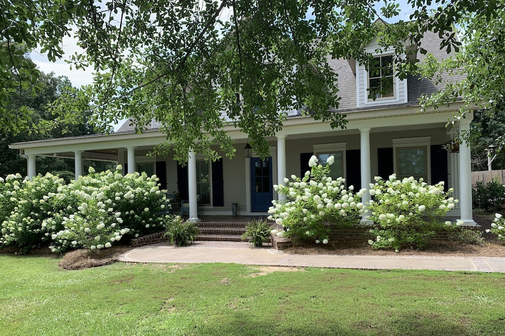 5 Bedroom Farmhouse Chic in Lafayette Cty.15 Minutes from Downtown Oxford