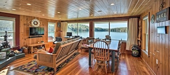 BBQ Ready: Lakeside Milford Home w/ Paddleboat